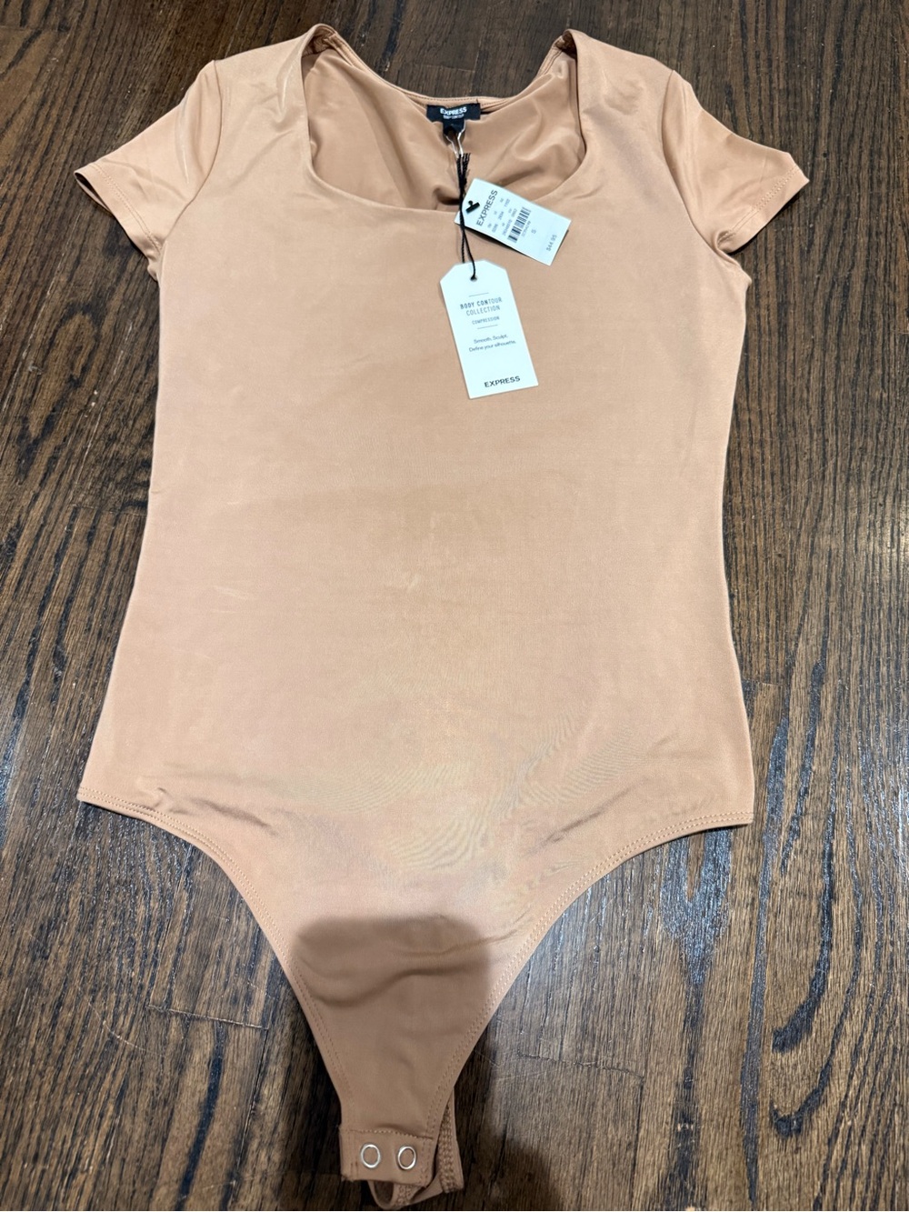 Express Scoop Neck Short Sleeve Bodysuit in Camel Tan